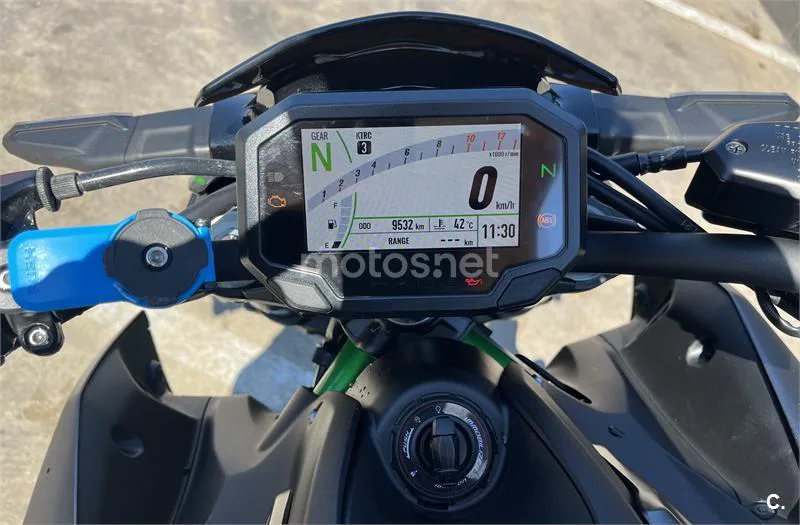 Kawasaki Z900 – Vista 9