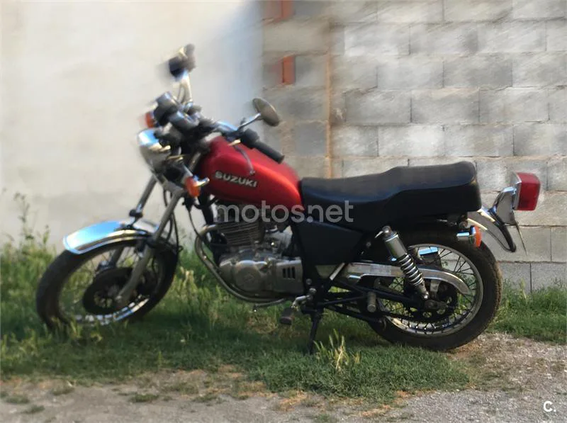 Suzuki GN 250 – Vista 4