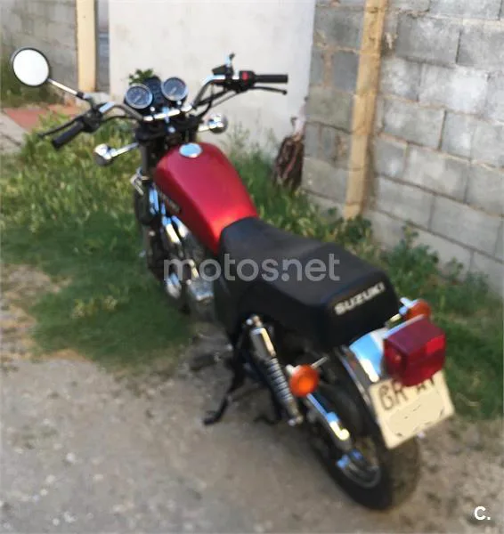 Suzuki GN 250 – Vista 5