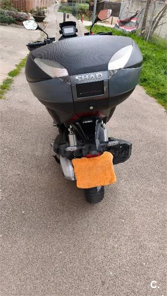 Honda ADV 350 – Vista 3