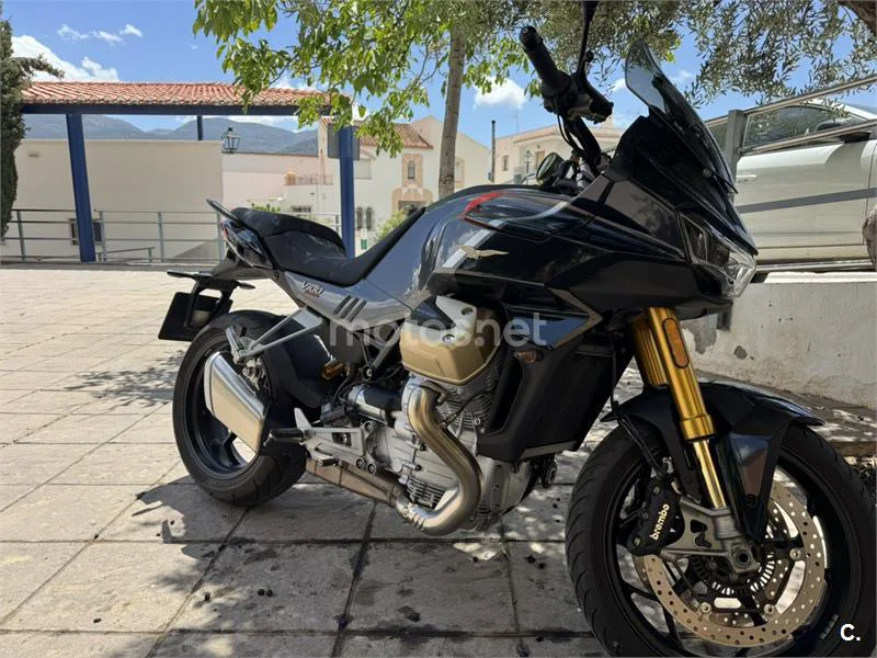 Moto Guzzi V100 Mandello – Vista 3