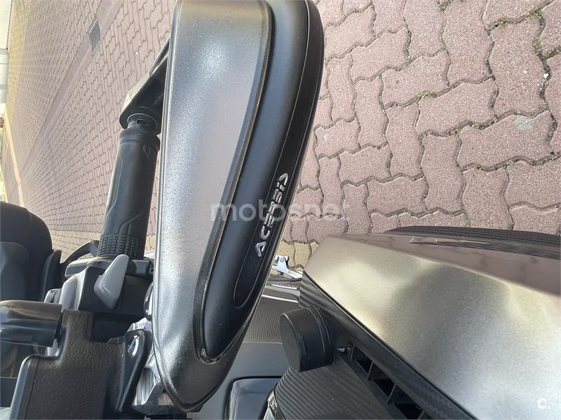 Honda Integra 750 S – Vista 6