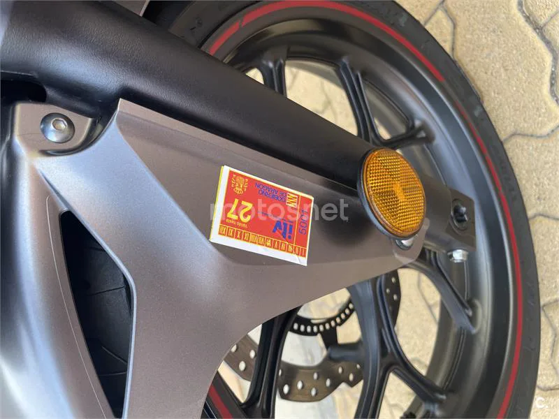 Honda Integra 750 S – Vista 7