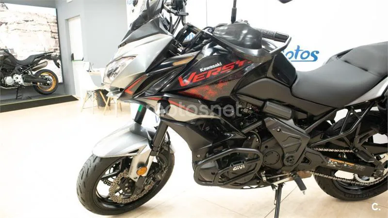 Kawasaki Versys – Vista 13