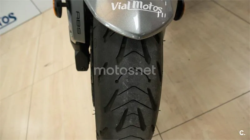 Kawasaki Versys – Vista 23
