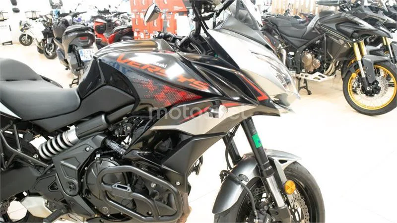 Kawasaki Versys – Vista 8
