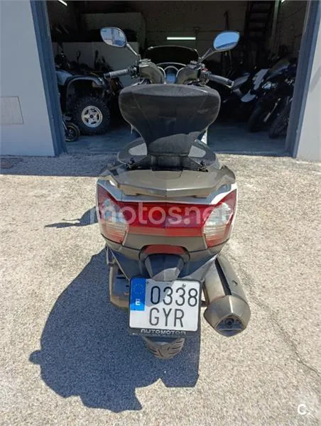 Kymco Super Dink 300 – Vista 7