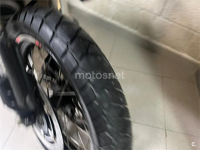 Moto Guzzi V85 TT – Vista 12