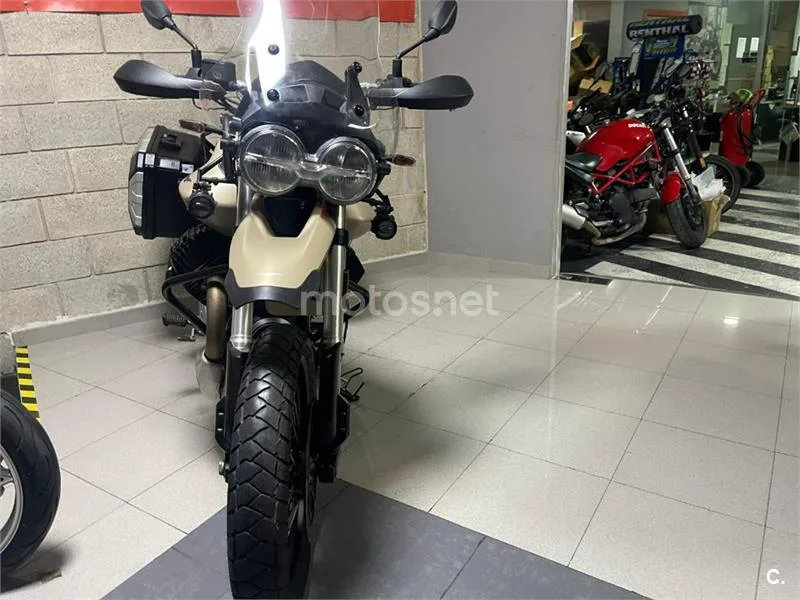 Moto Guzzi V85 TT – Vista 6