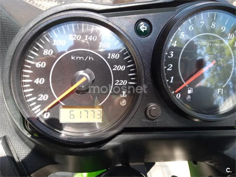 Kawasaki ER-6F – Vista 9