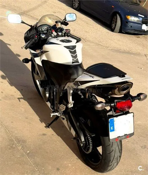 Honda CBR600RR - Vista 3