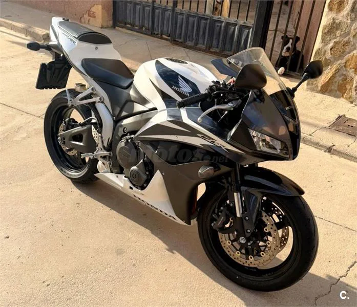 Honda CBR600RR - Vista 6