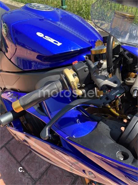 Yamaha R1 – Vista 4