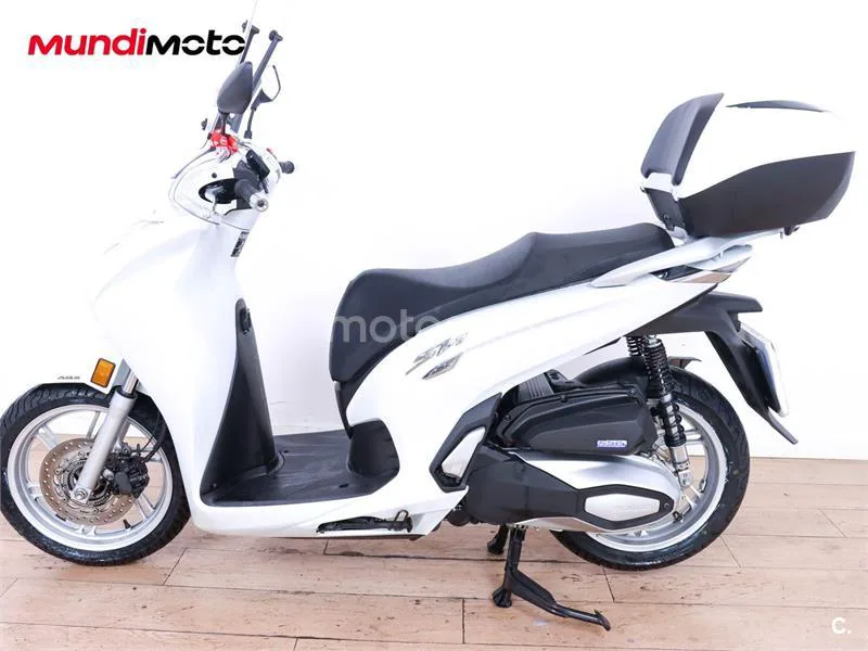 Honda SH 350i – Vista 6