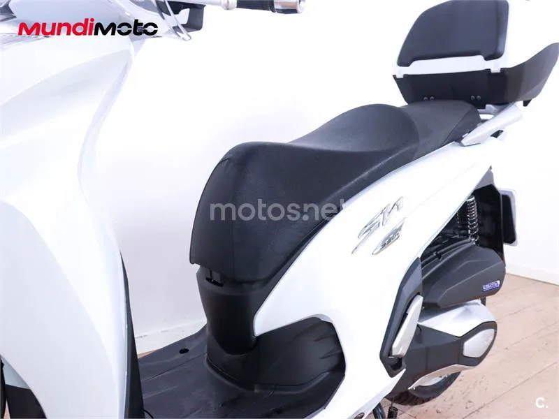 Honda SH 350i – Vista 10
