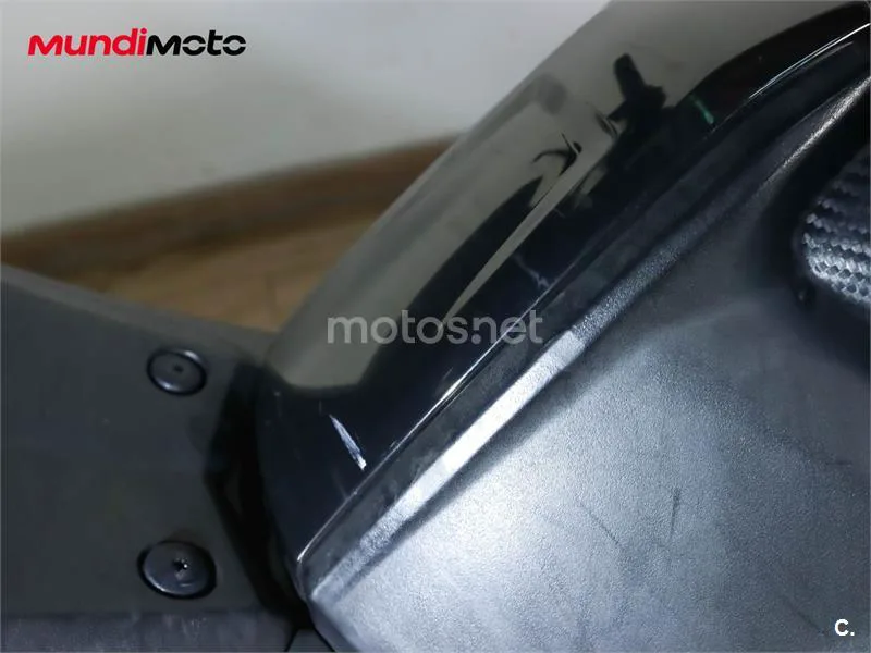 Kymco AK 550 – Vista 18