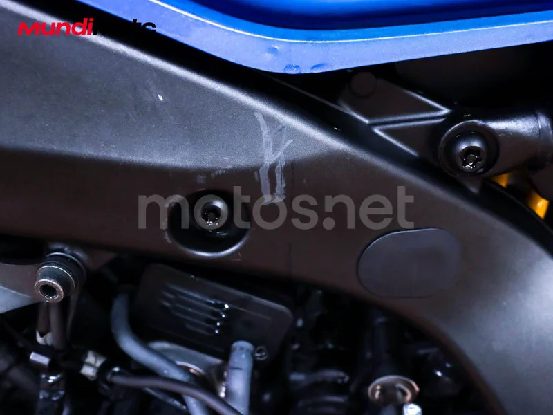 Yamaha XSR 900 – Vista 20