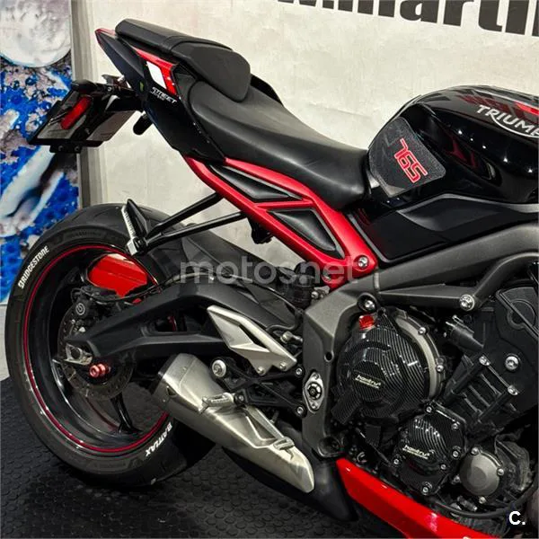 Triumph Street Triple – Vista 11