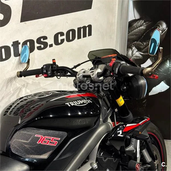 Triumph Street Triple – Vista 12
