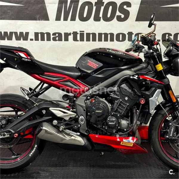 Triumph Street Triple – Vista 8