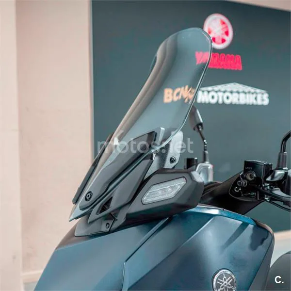 Yamaha XMAX 125 – Vista 18