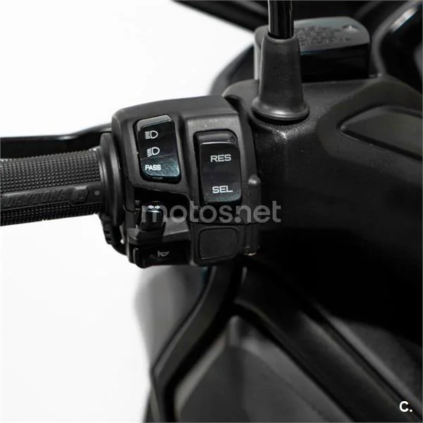 Yamaha XMAX 125 – Vista 9