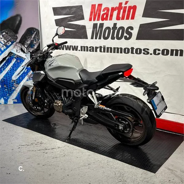 Honda CB 650 R – Vista 4