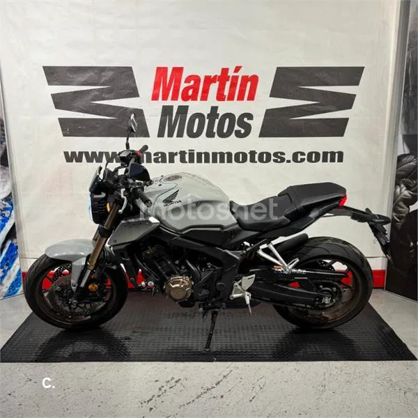 Honda CB 650 R – Vista 5