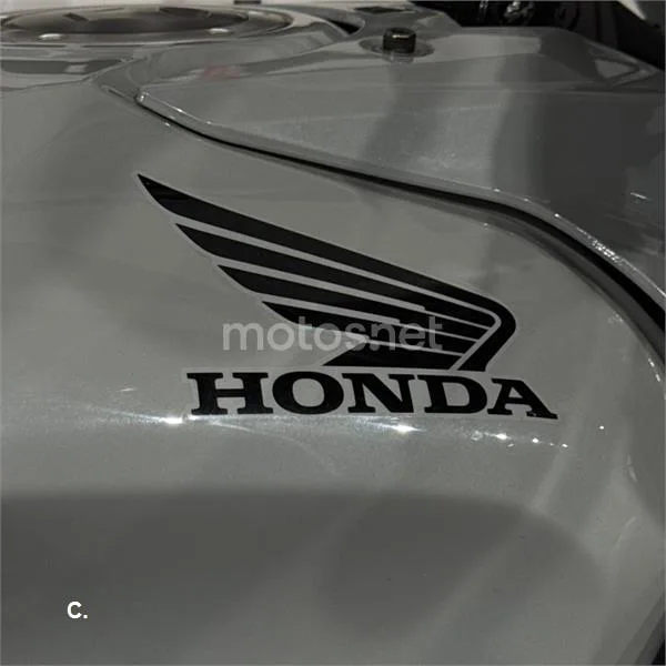 Honda CB 650 R – Vista 10