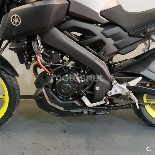 Yamaha MT-125 – Vista 11
