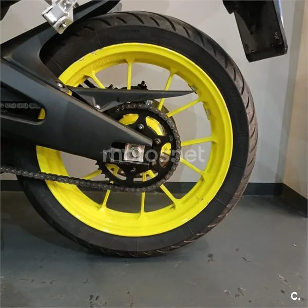 Yamaha MT-125 – Vista 12