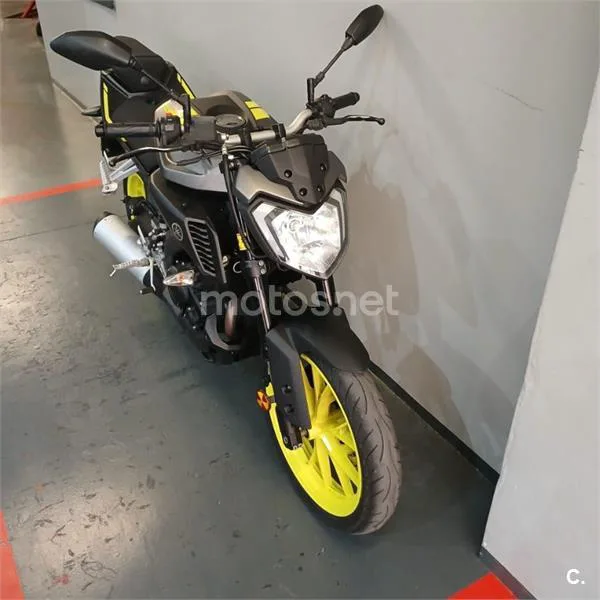 Yamaha MT-125 – Vista 16