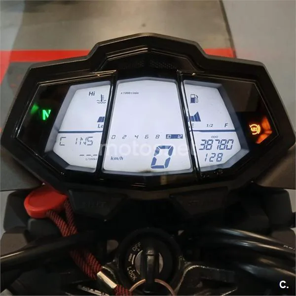 Yamaha MT-125 – Vista 7