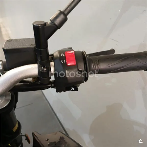 Yamaha MT-125 – Vista 9