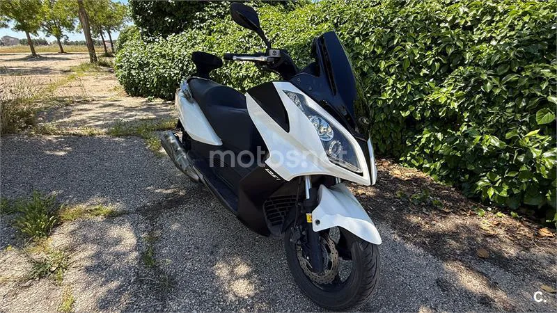 Kymco Super Dink 125 – Vista 11