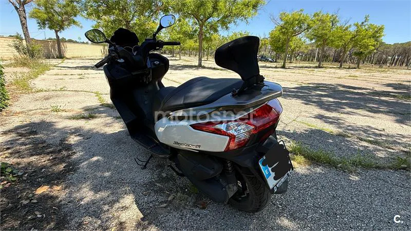 Kymco Super Dink 125 – Vista 7