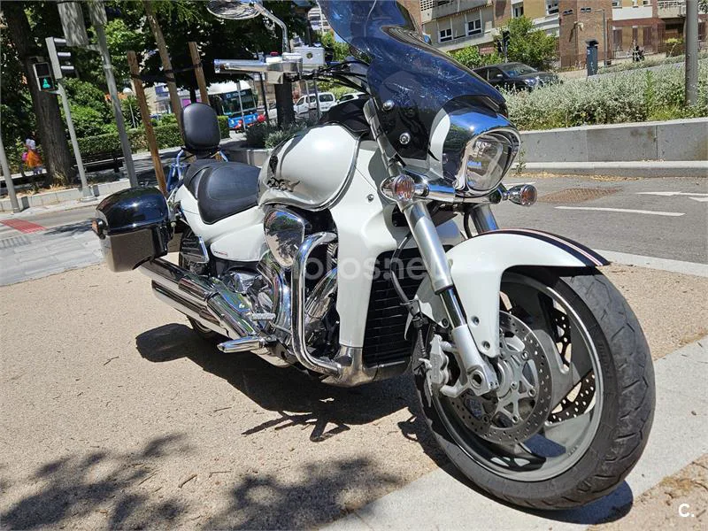 Suzuki Intruder M1800R – Vista 2