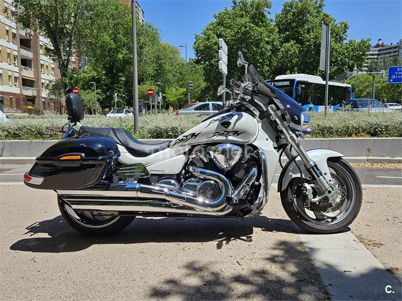 Suzuki Intruder M1800R – Vista 9