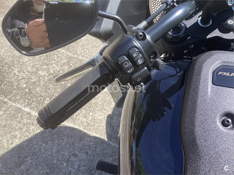 Harley-Davidson Low Rider ST – Vista 7