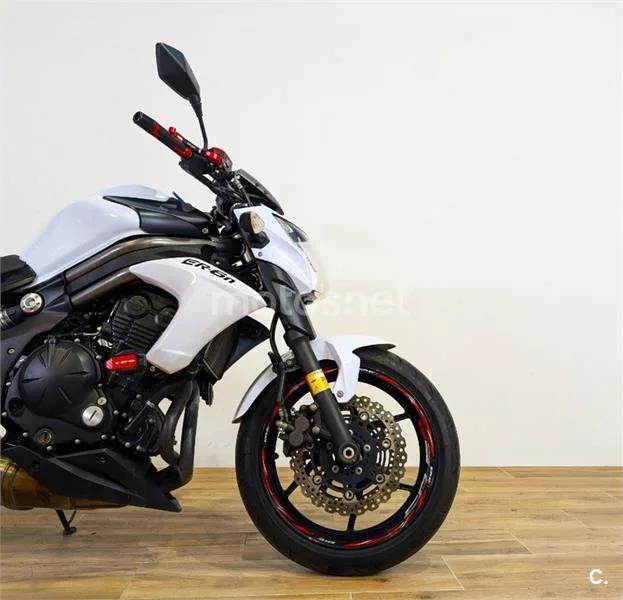 Kawasaki ER-6N – Vista 4
