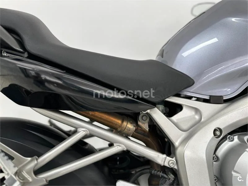 Yamaha FZ6 – Vista 11