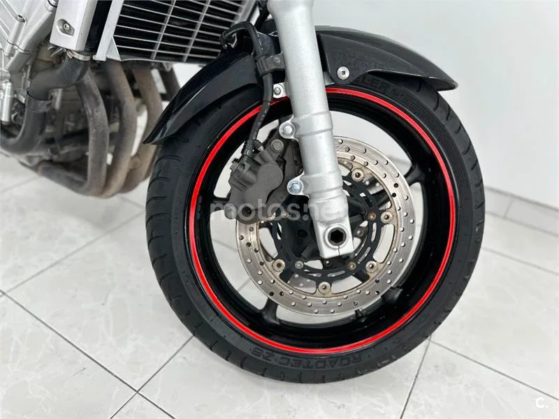 Yamaha FZ6 – Vista 15