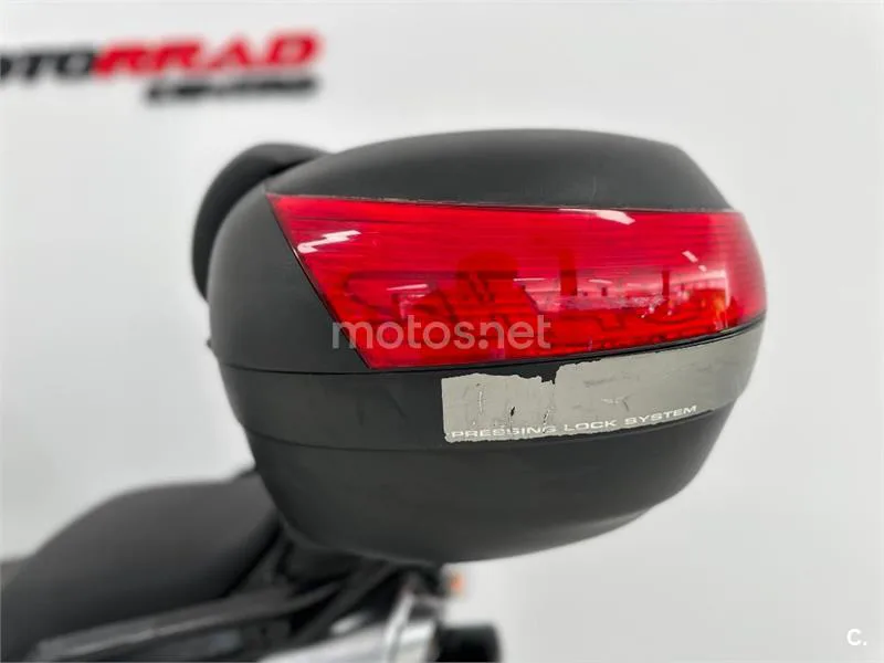 Yamaha FZ6 – Vista 32
