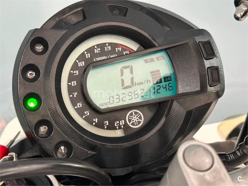 Yamaha FZ6 – Vista 33