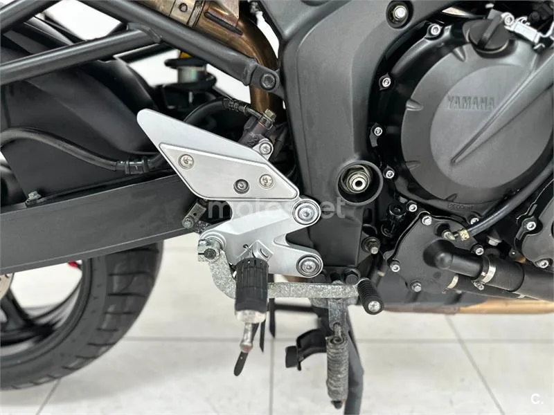 Yamaha FZ6 Fazer – Vista 13