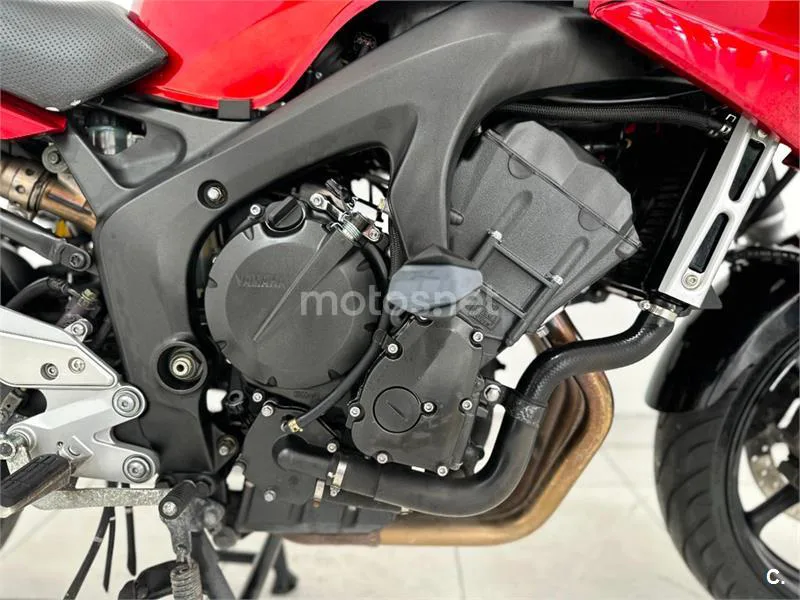 Yamaha FZ6 Fazer – Vista 14