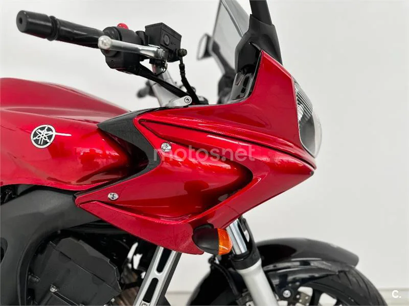 Yamaha FZ6 Fazer – Vista 15
