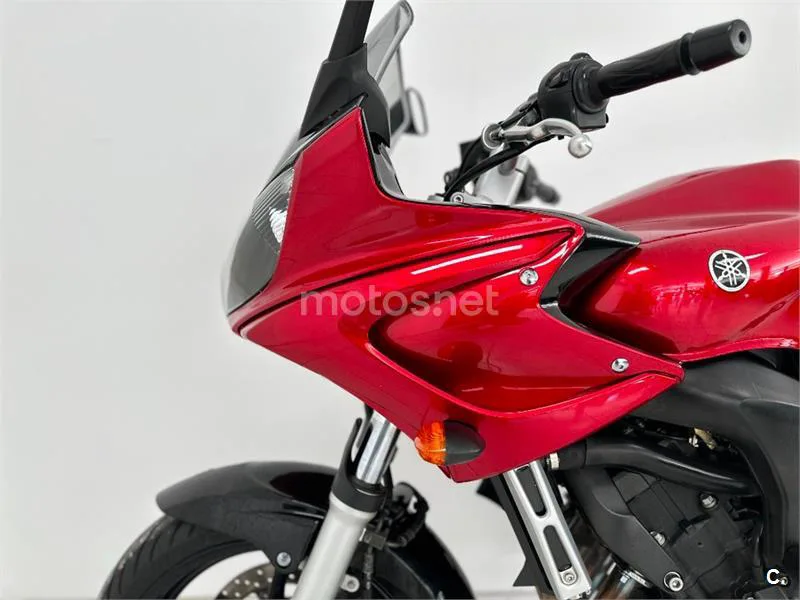 Yamaha FZ6 Fazer – Vista 22