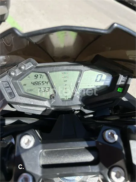 Kawasaki Z800 – Vista 11