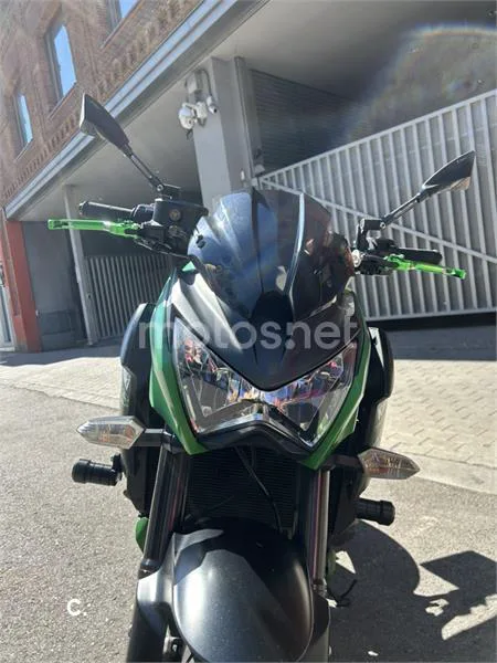 Kawasaki Z800 – Vista 9